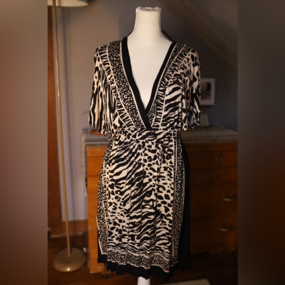 One Clothing Animal Print V-Neck Dress